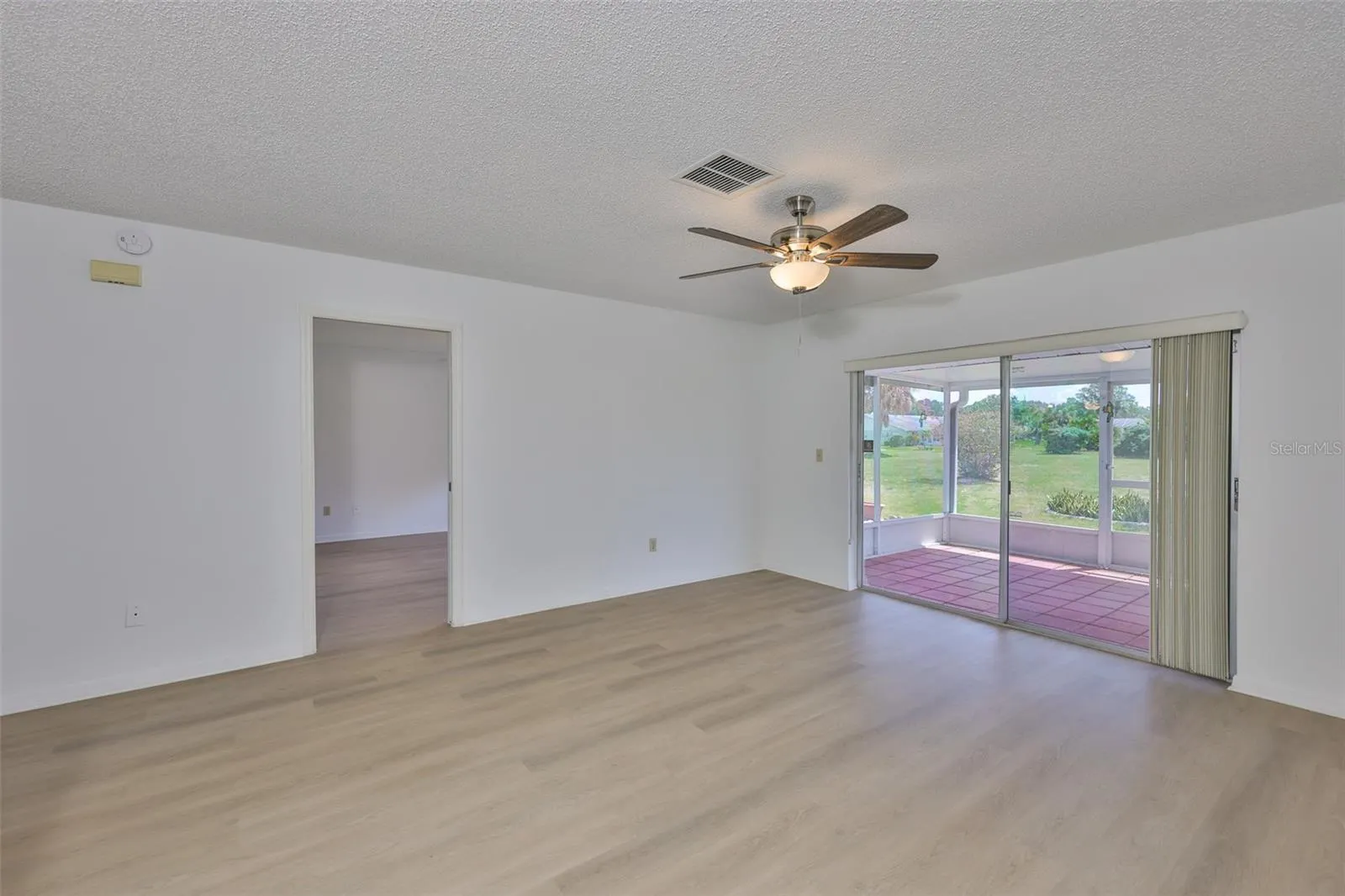 1219 WILD FEATHER LN