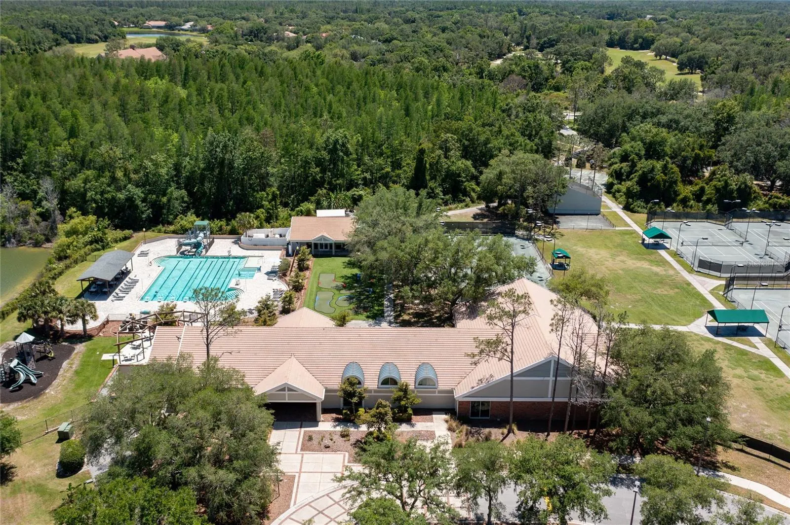 9117 WOODRIDGE RUN DR