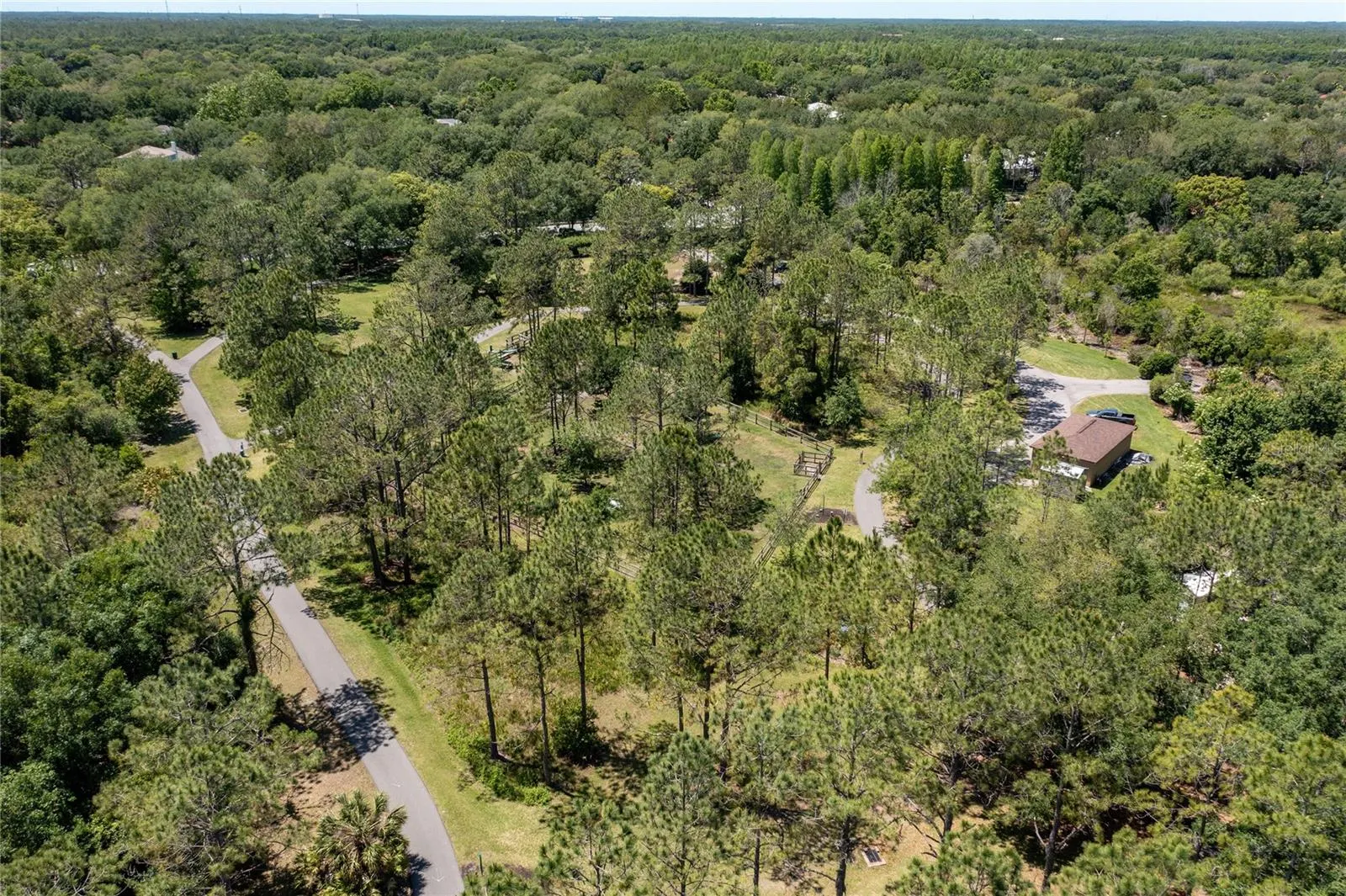 9117 WOODRIDGE RUN DR