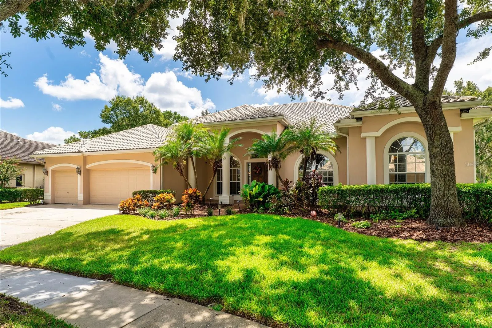 9117 WOODRIDGE RUN DR