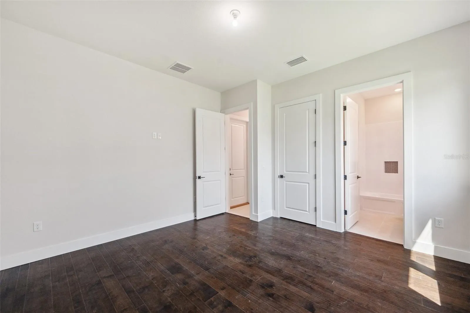 5932 RED MANGROVE LN