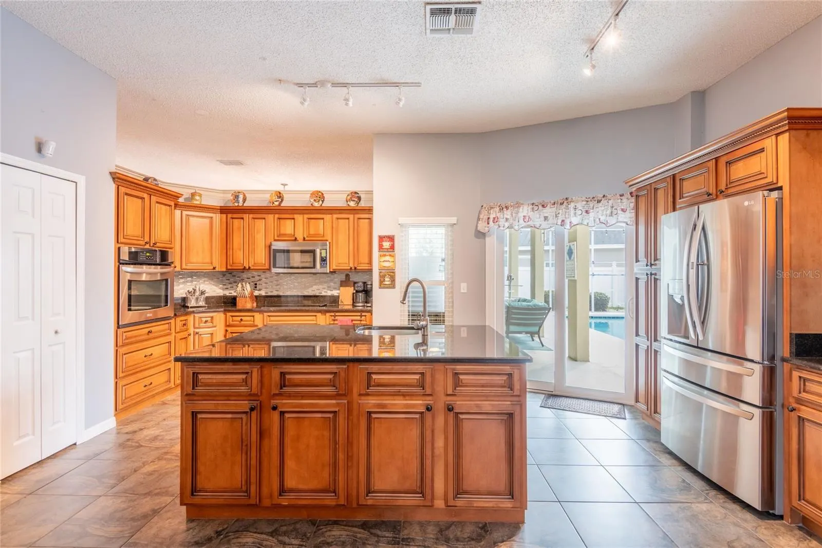 715 JESSANDA CIR