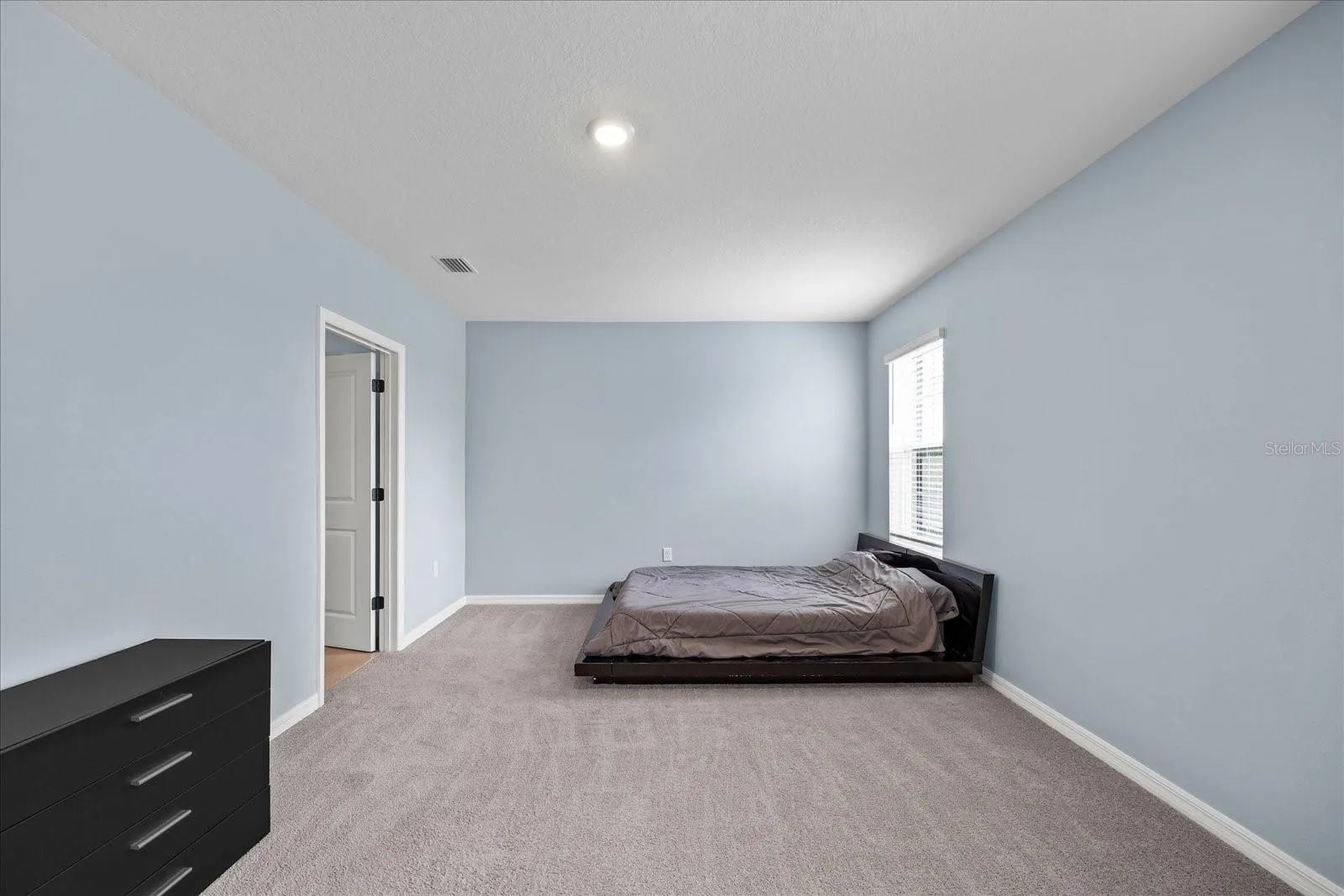 1680 HAZY SEA DR