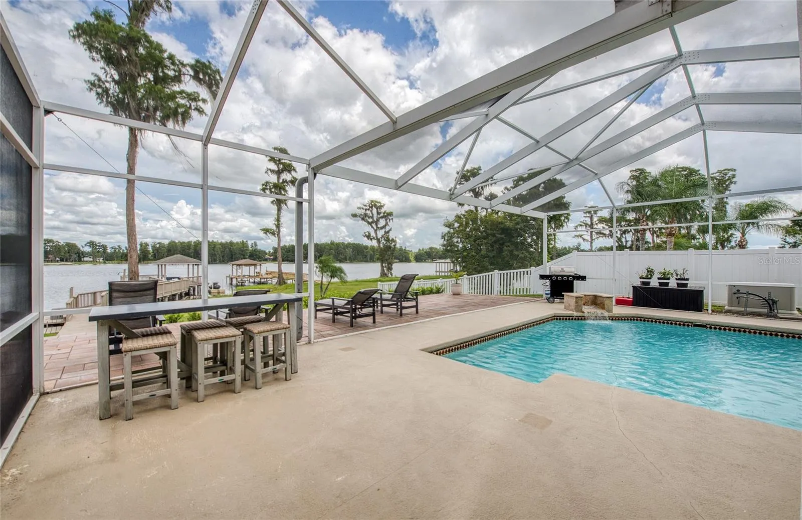 1312 WYNDHAM LAKES DR