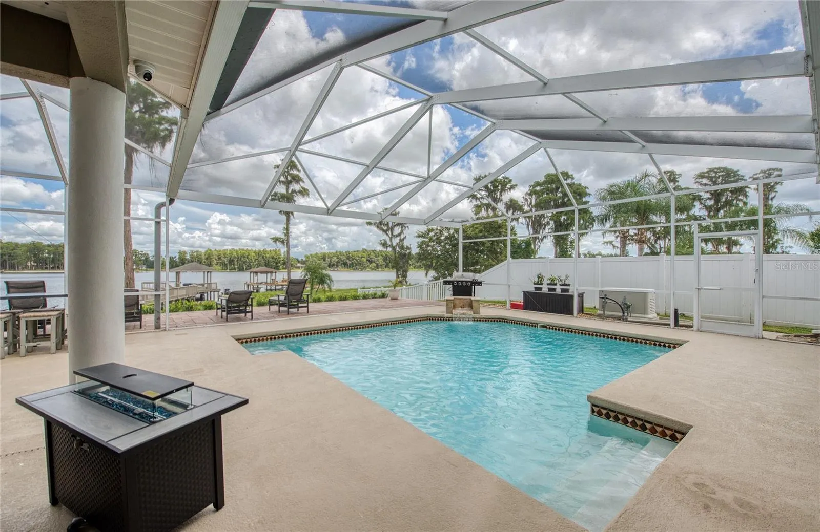 1312 WYNDHAM LAKES DR