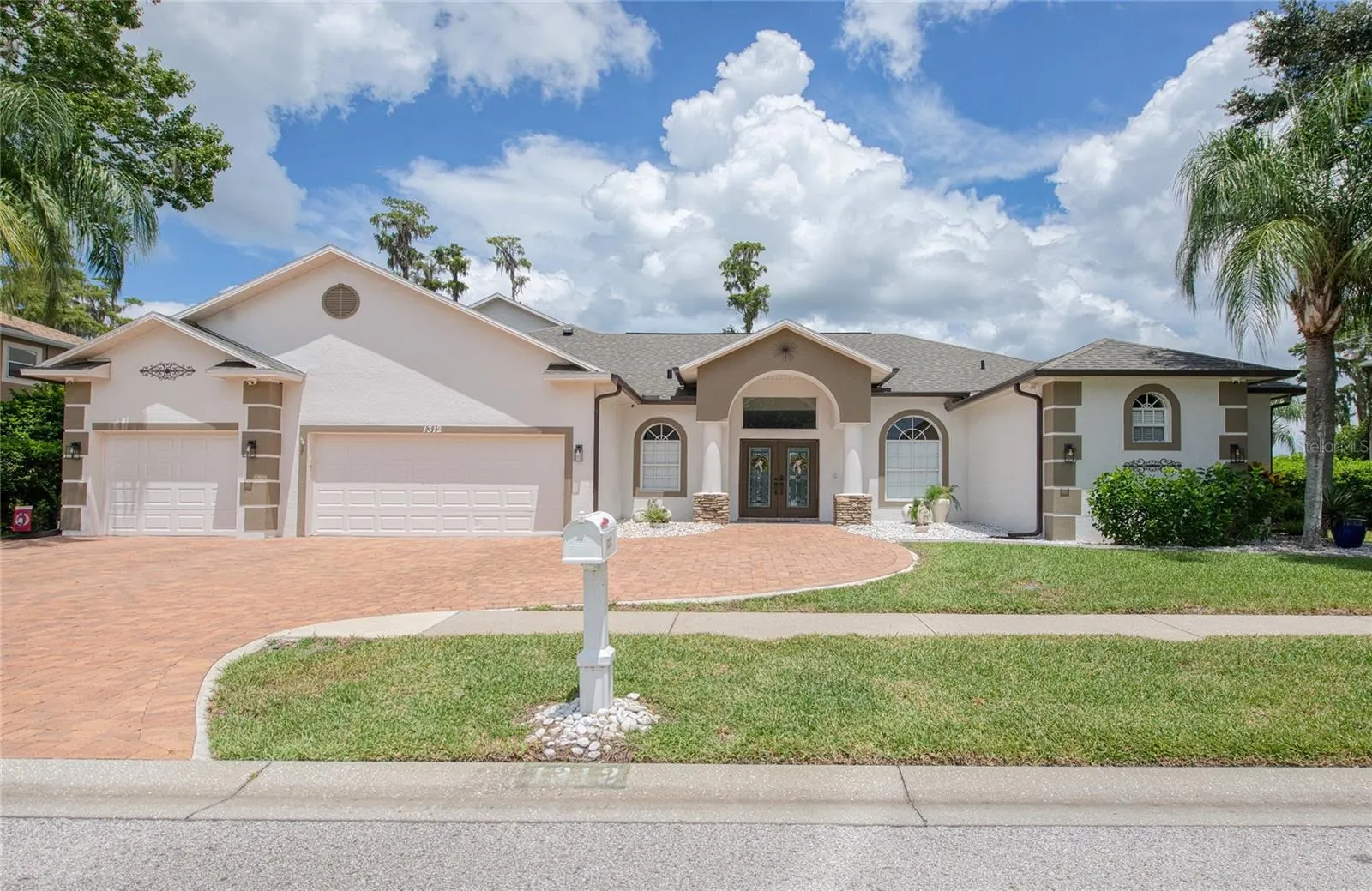 1312 WYNDHAM LAKES DR
