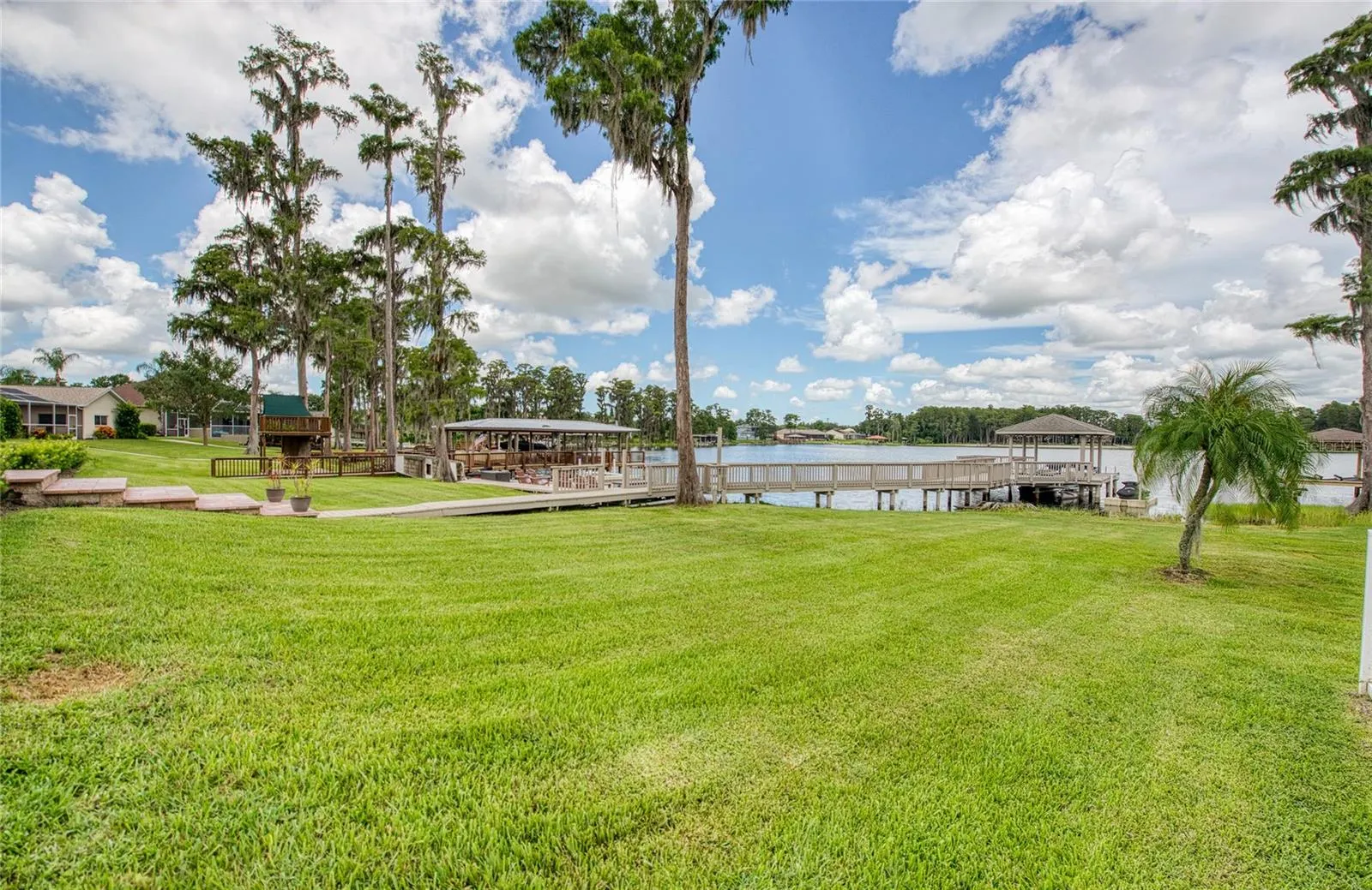 1312 WYNDHAM LAKES DR