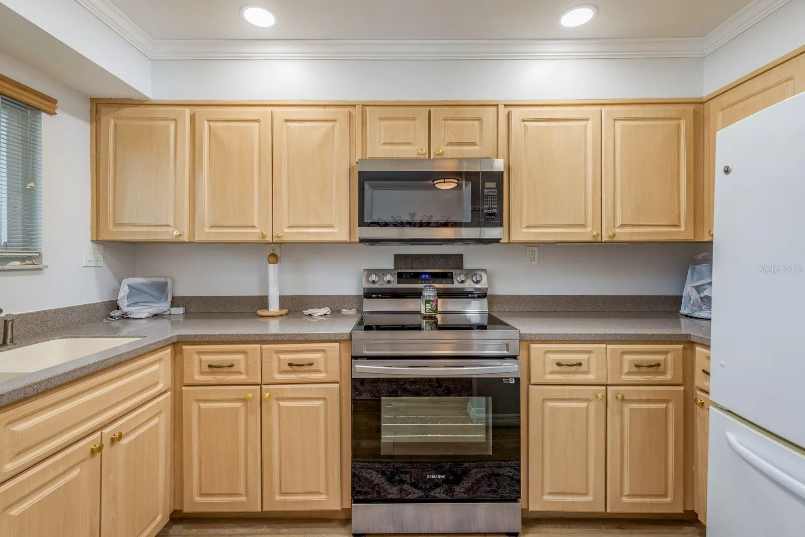 1243 S MARTIN LUTHER KING JR AVE #A303, #A303
