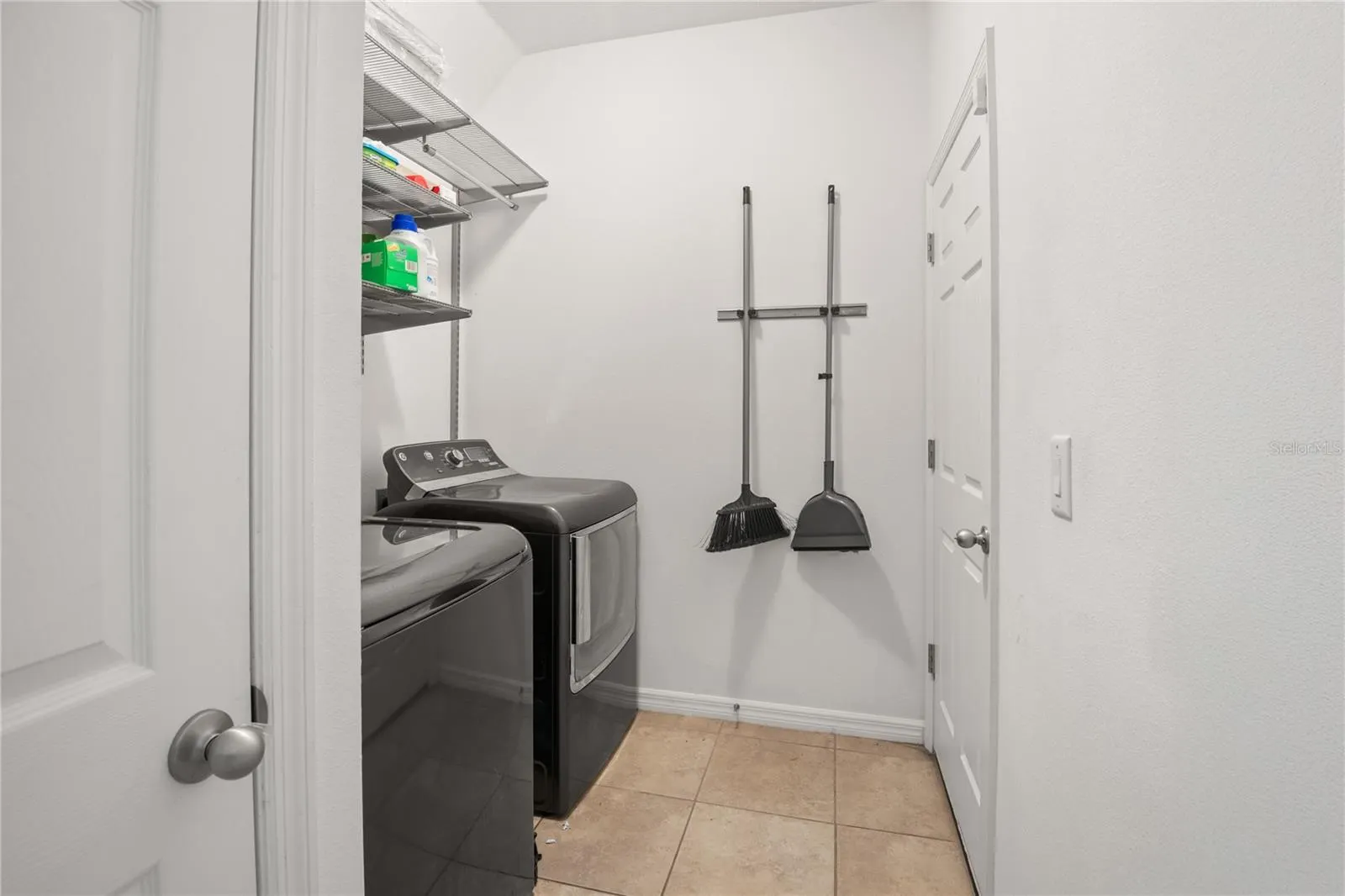 14245 ALISTAR MANOR DR