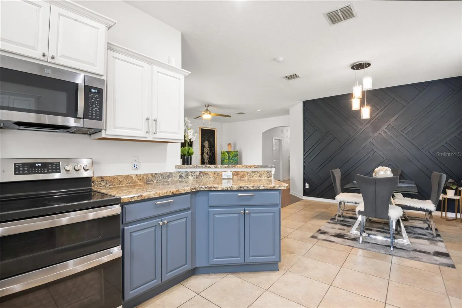 14245 ALISTAR MANOR DR