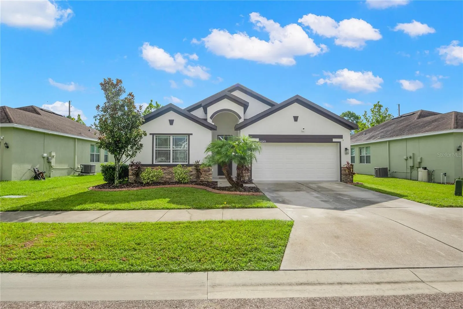 14245 ALISTAR MANOR DR