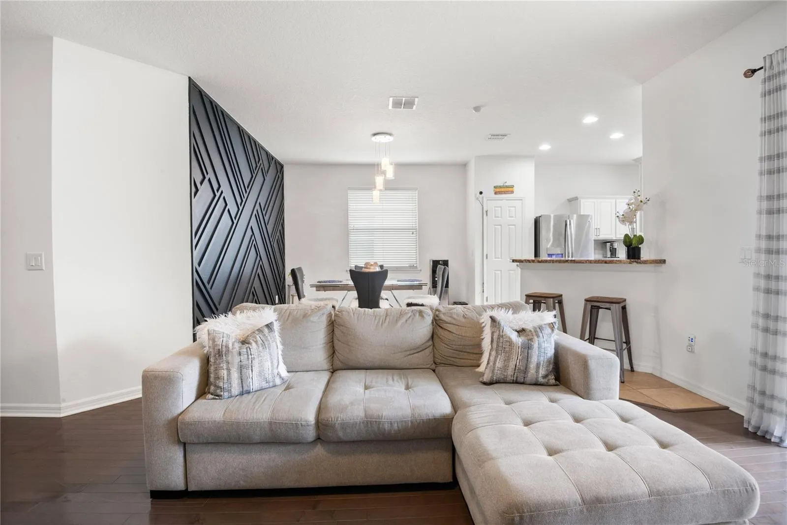 14245 ALISTAR MANOR DR