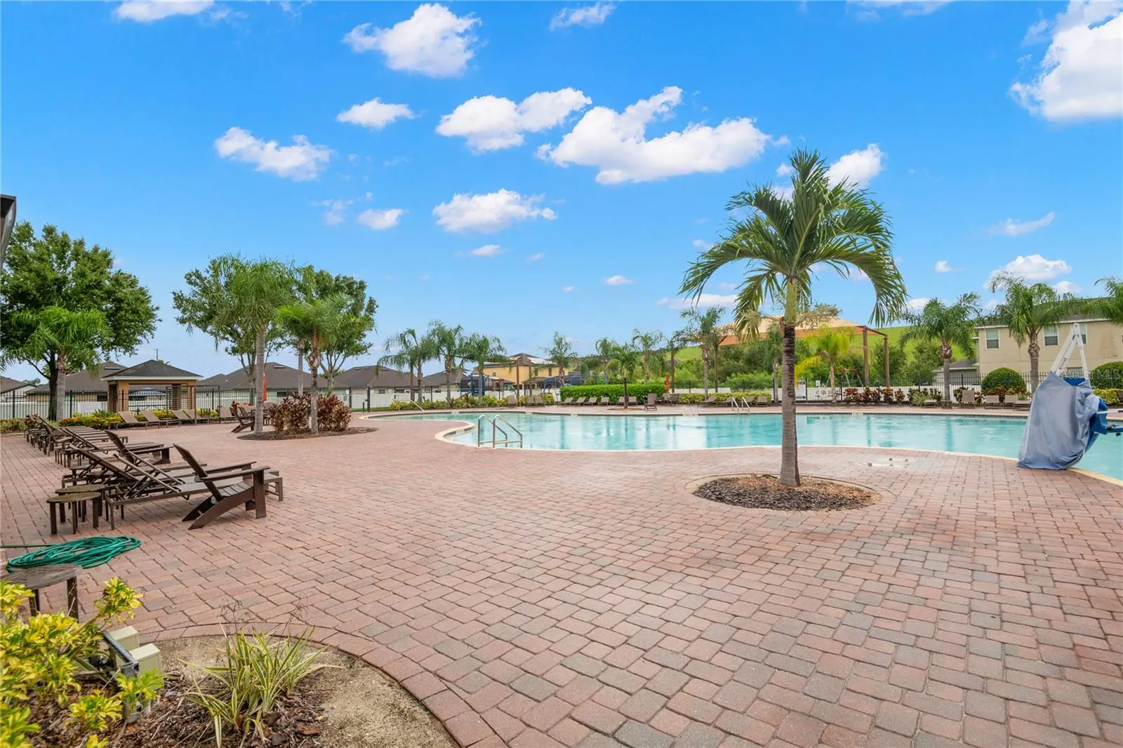 14245 ALISTAR MANOR DR