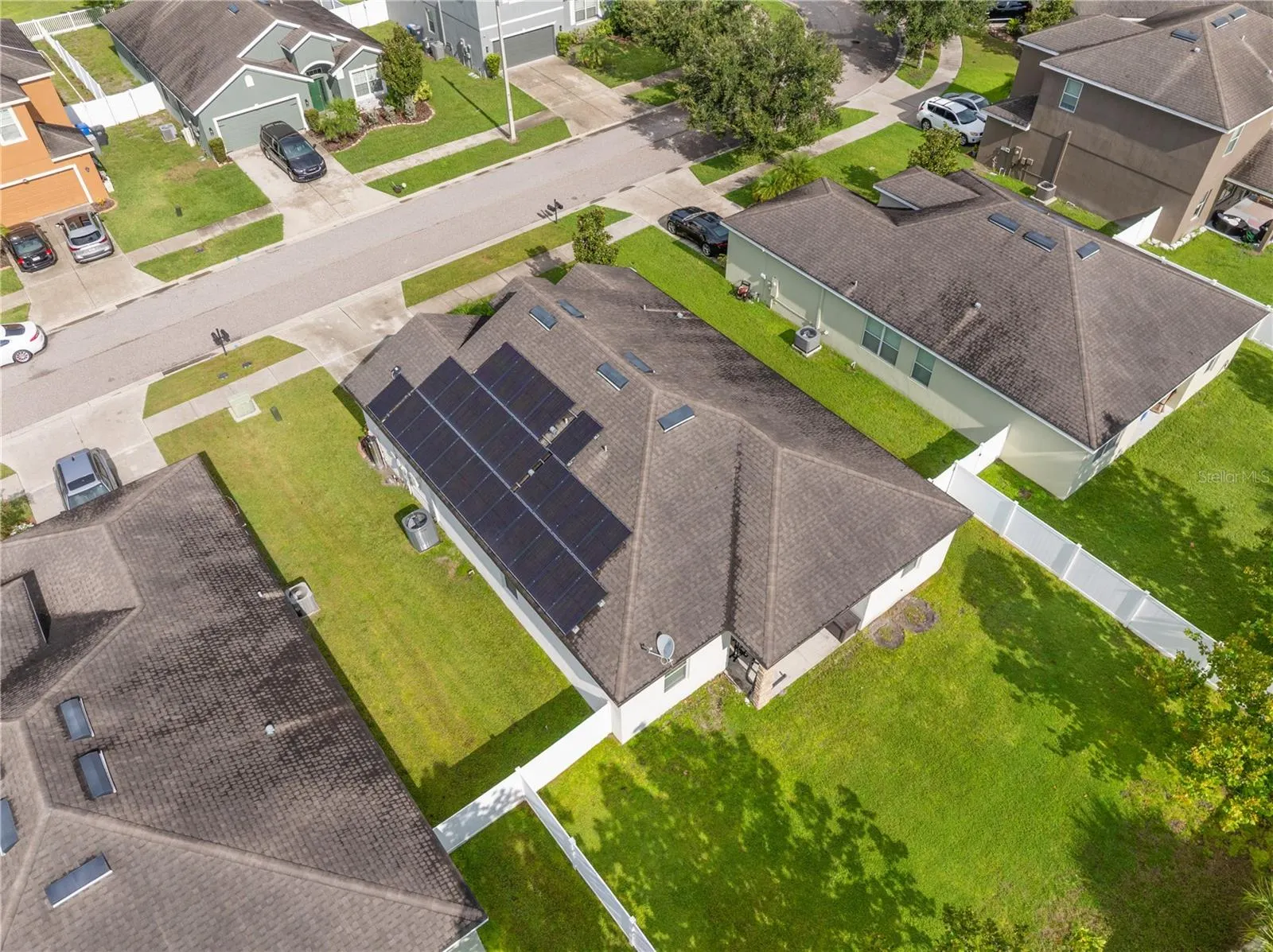 14245 ALISTAR MANOR DR