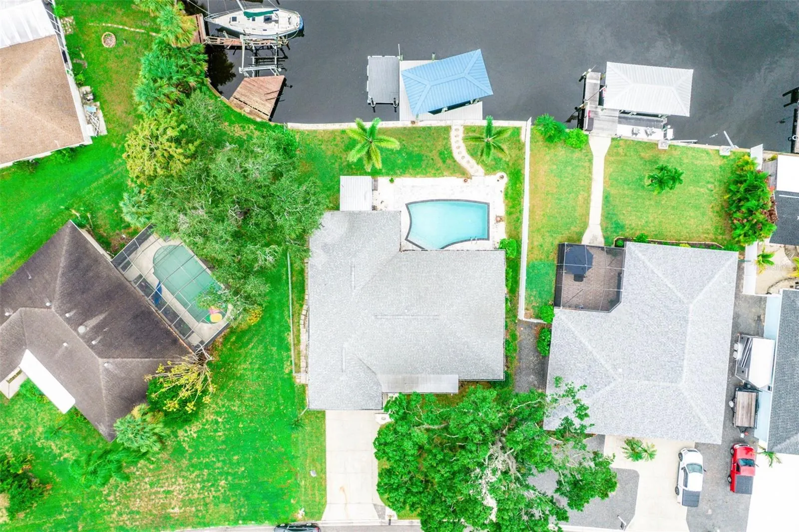 6322 BALBOA LN