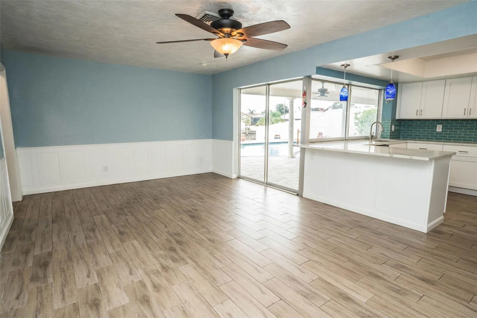 6322 BALBOA LN