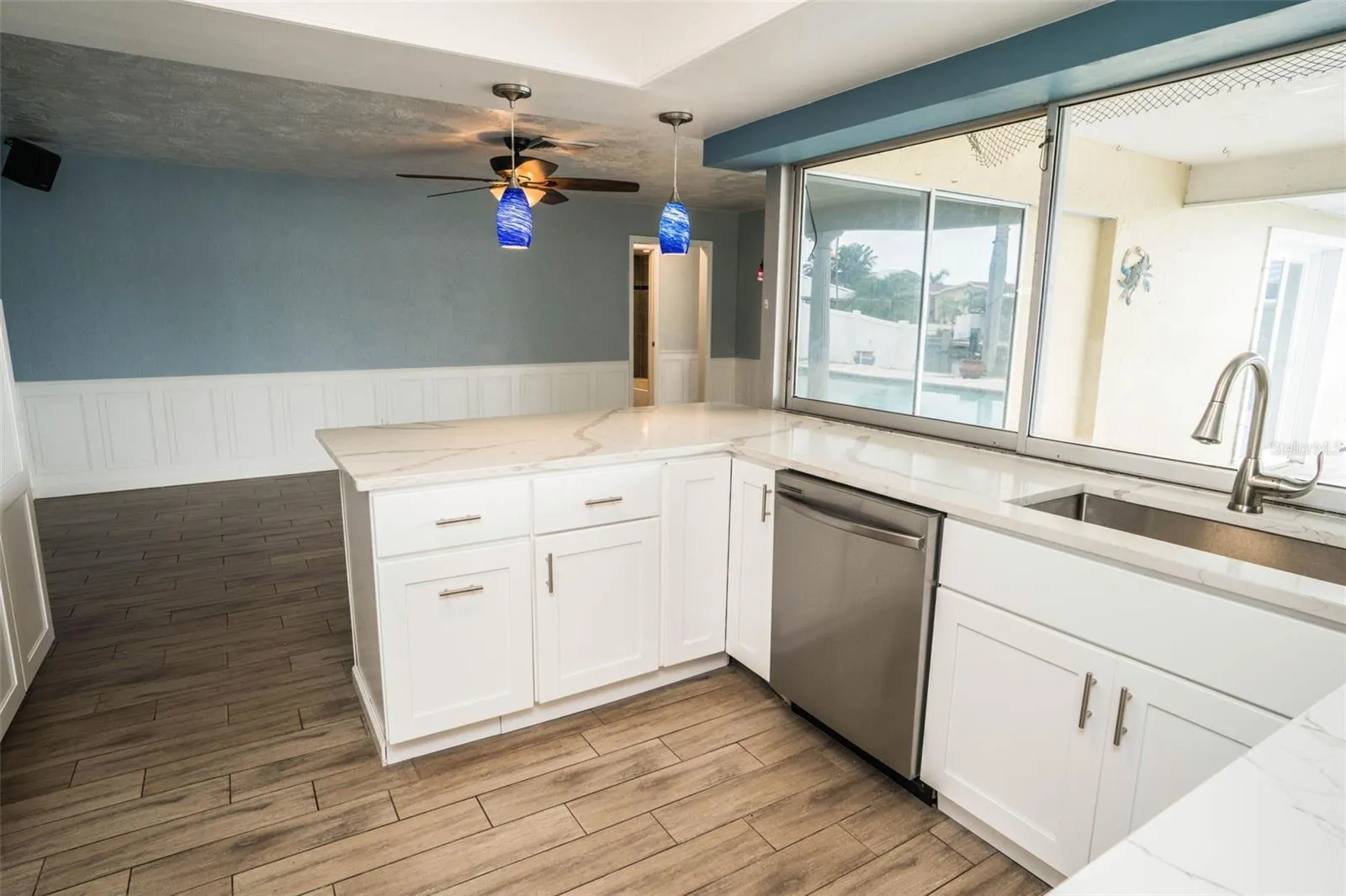 6322 BALBOA LN
