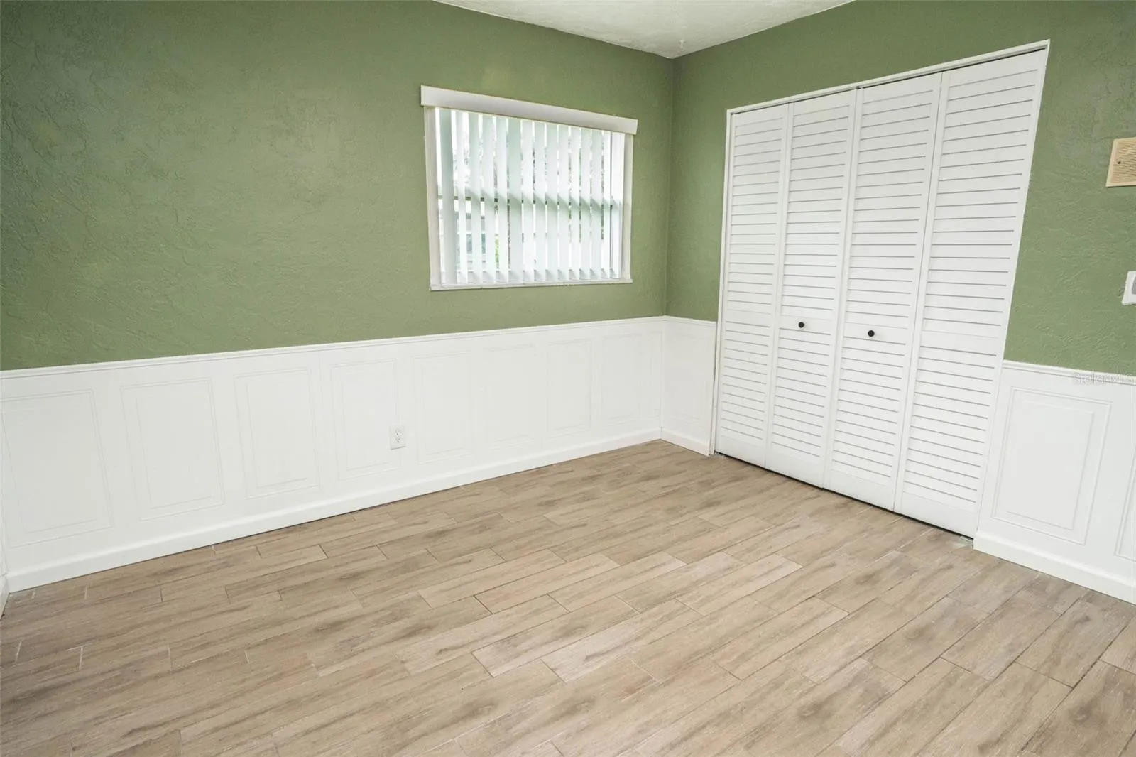 6322 BALBOA LN