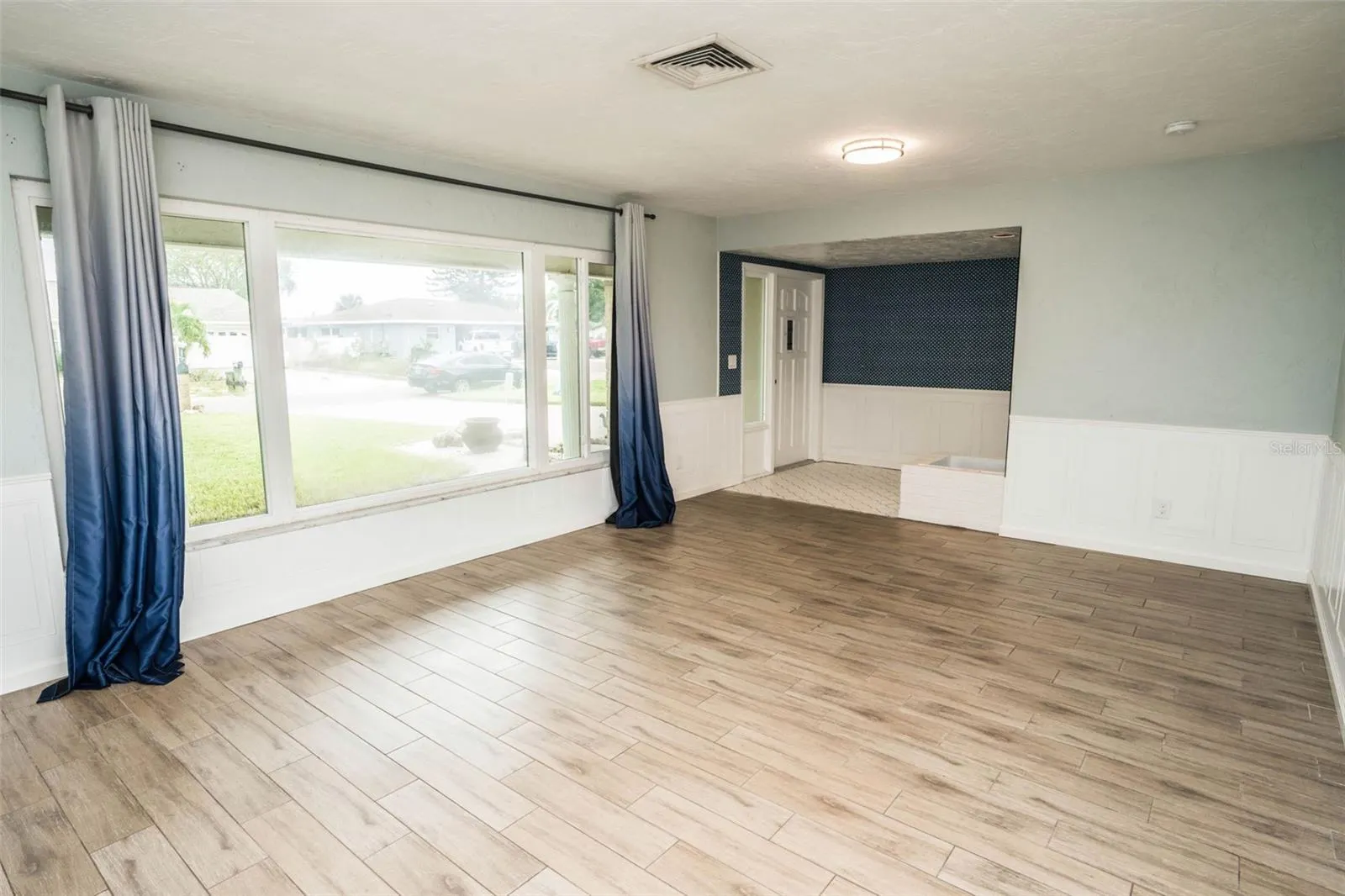 6322 BALBOA LN