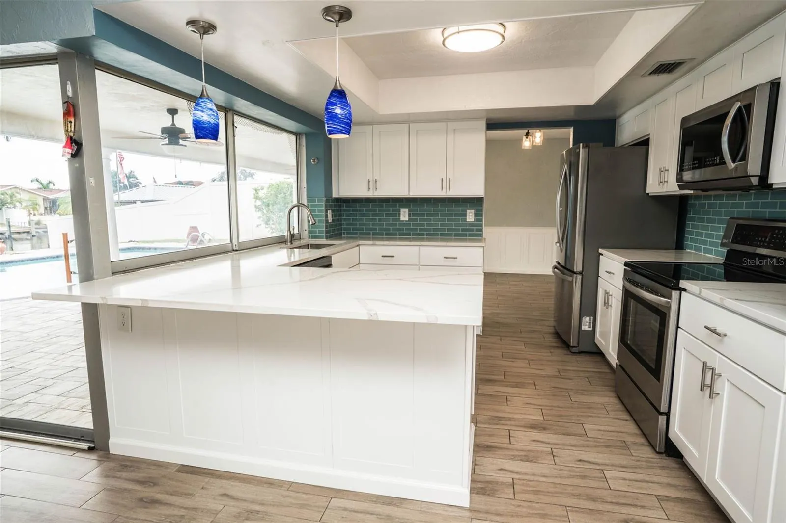 6322 BALBOA LN
