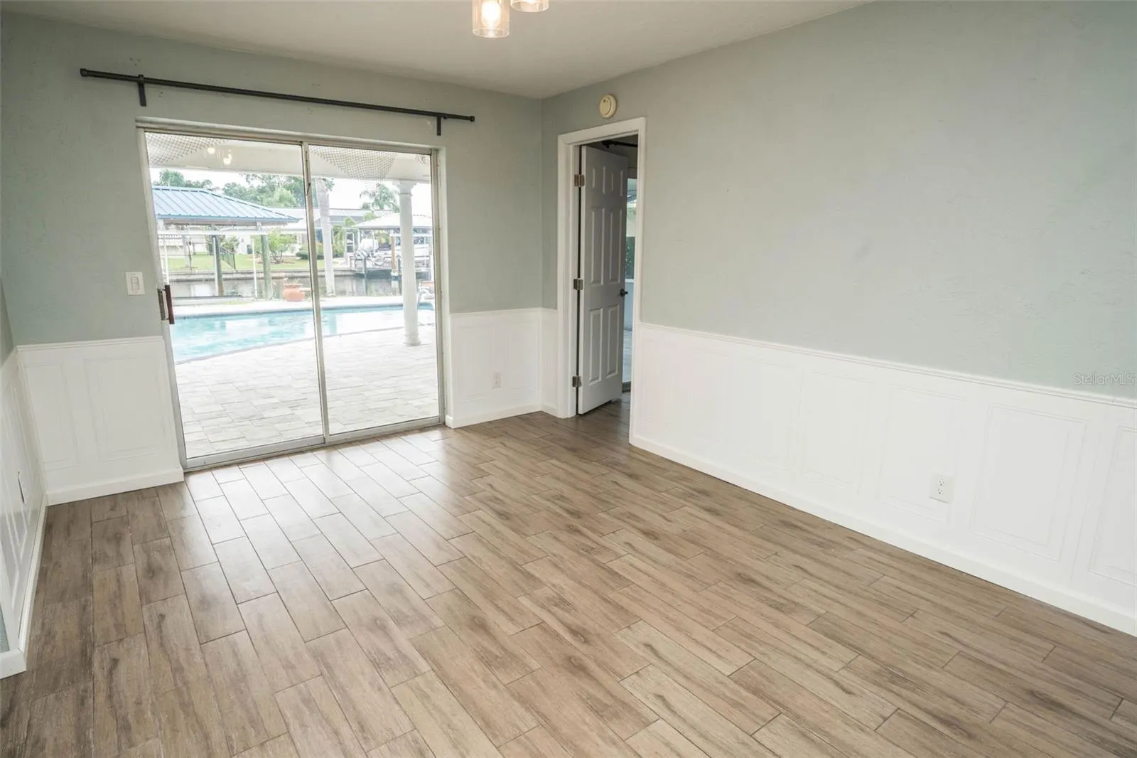 6322 BALBOA LN