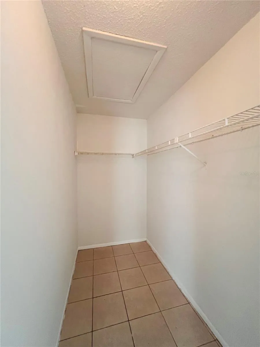 4013 DREAM OAK PL #201, #201
