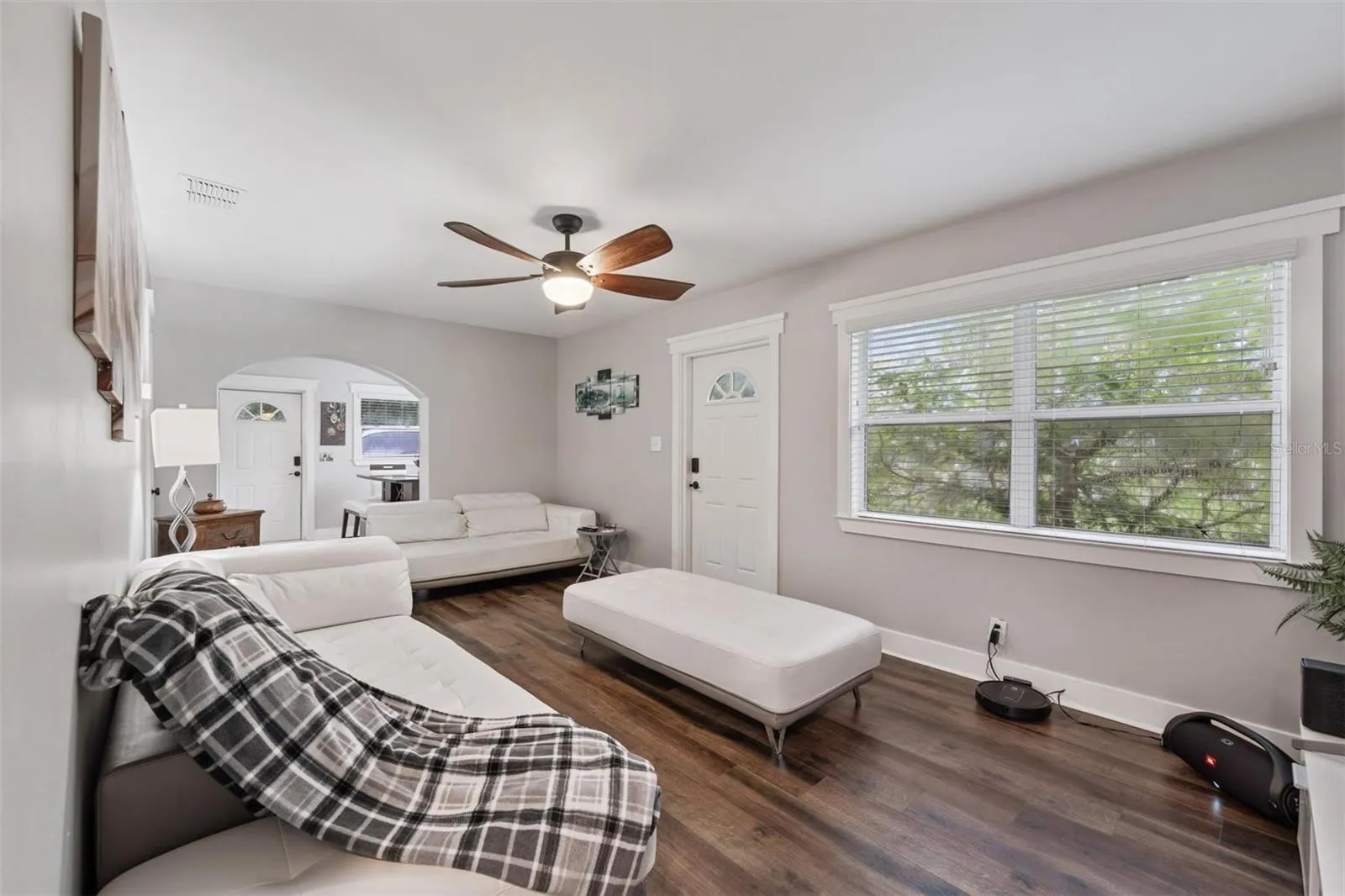 1301 ALICIA AVE