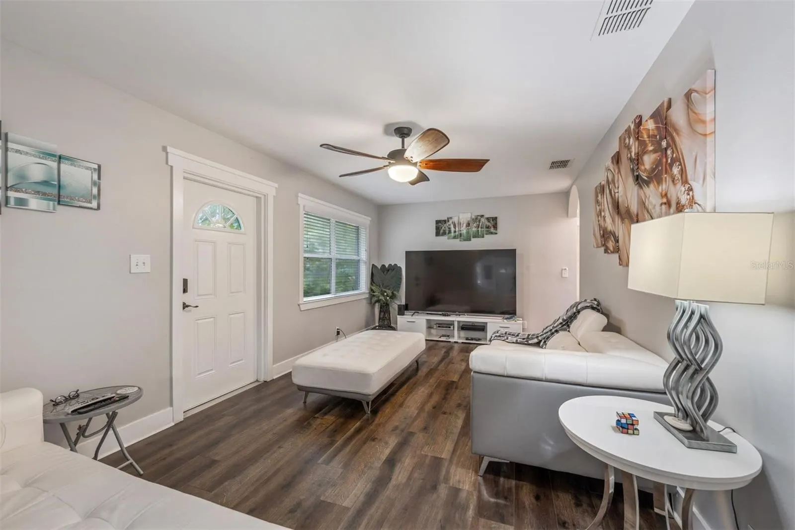 1301 ALICIA AVE