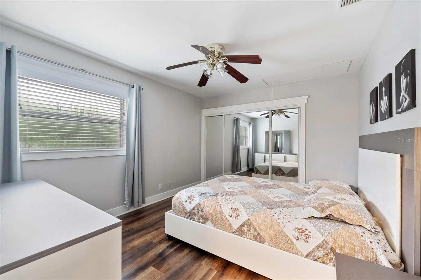 1301 ALICIA AVE