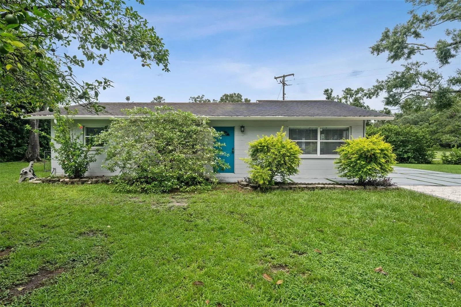 1301 ALICIA AVE