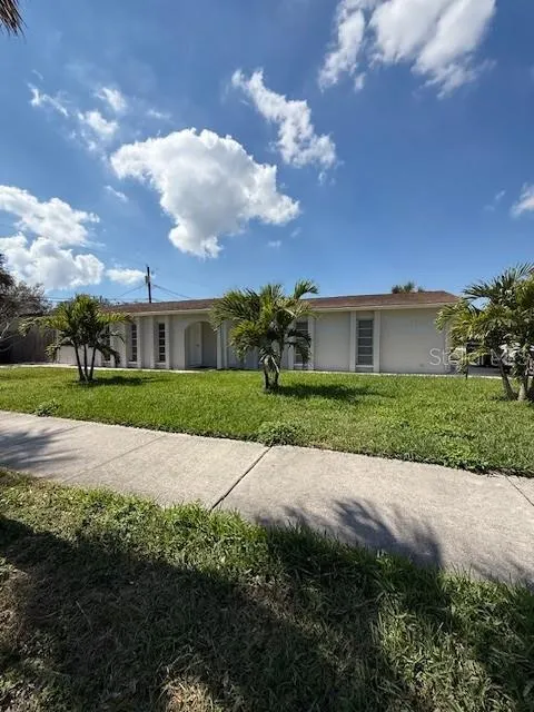 90 FULTON DR SE