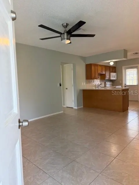 90 FULTON DR SE
