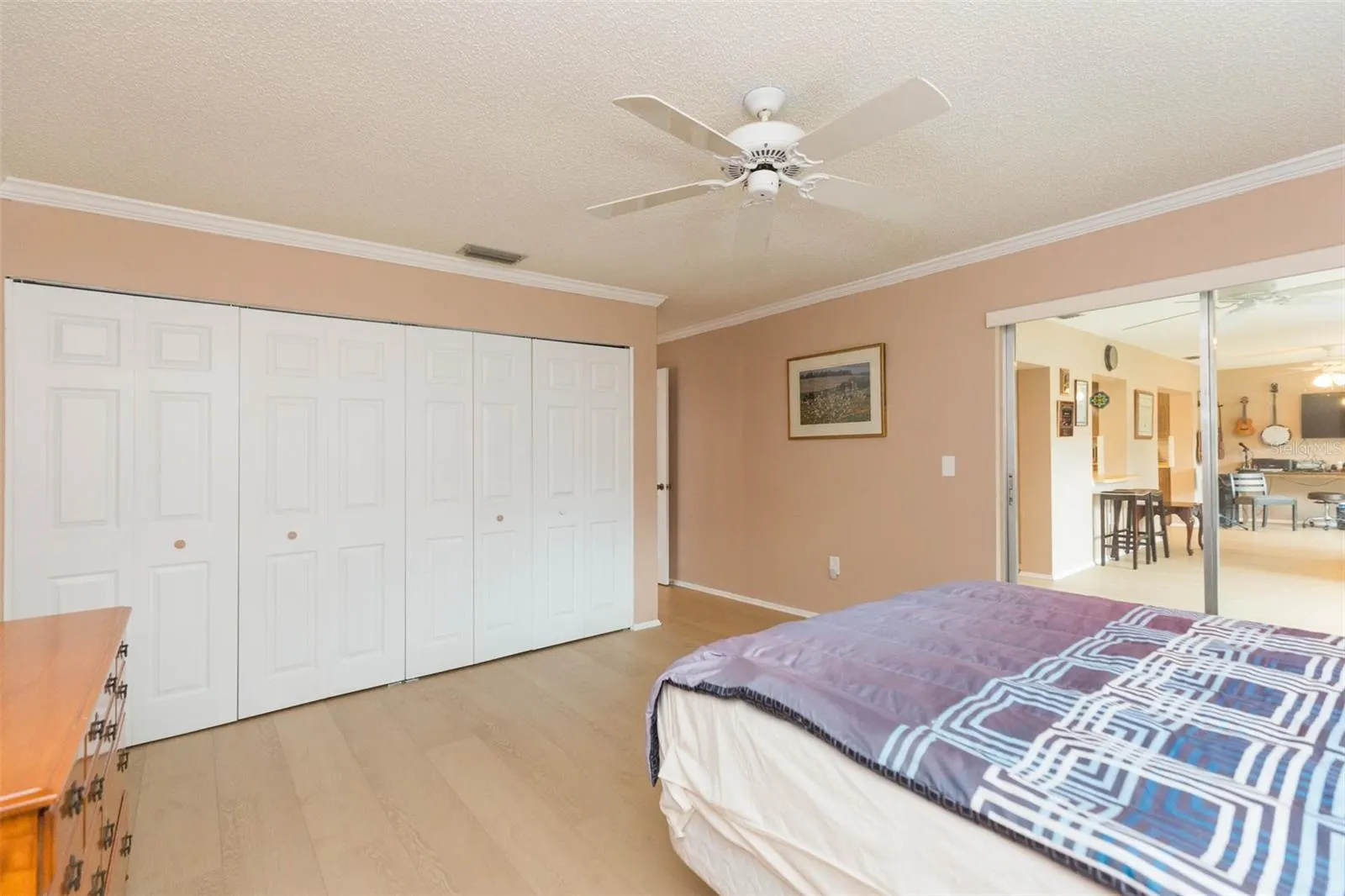 1145 LANYARD ST