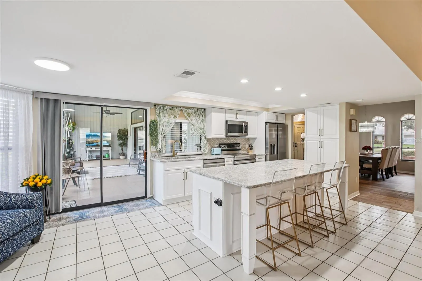 2110 ARBOR OAKS DR