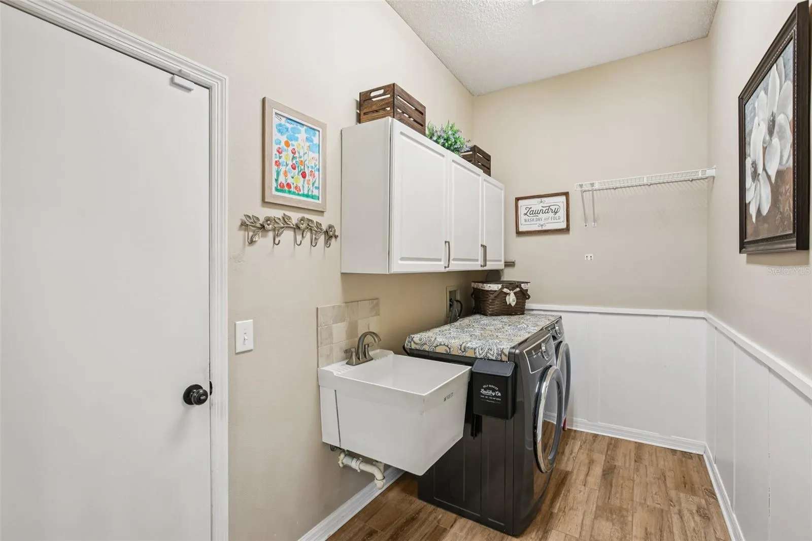 2110 ARBOR OAKS DR