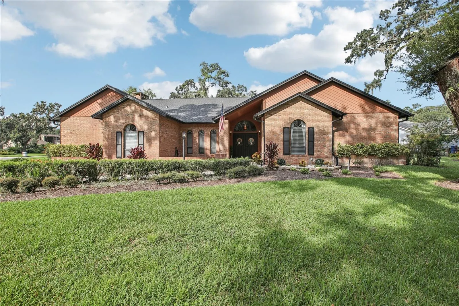 2110 ARBOR OAKS DR