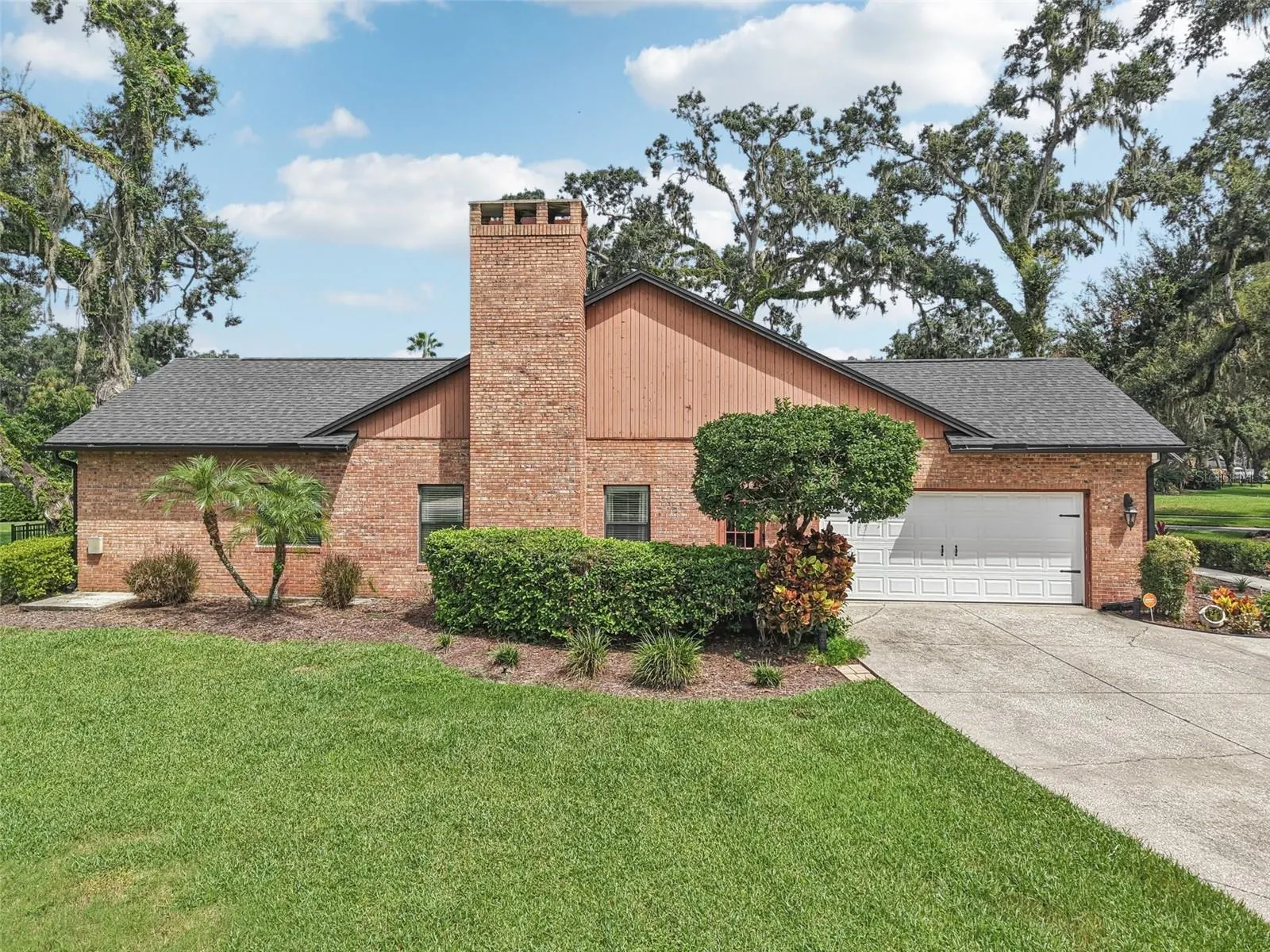 2110 ARBOR OAKS DR
