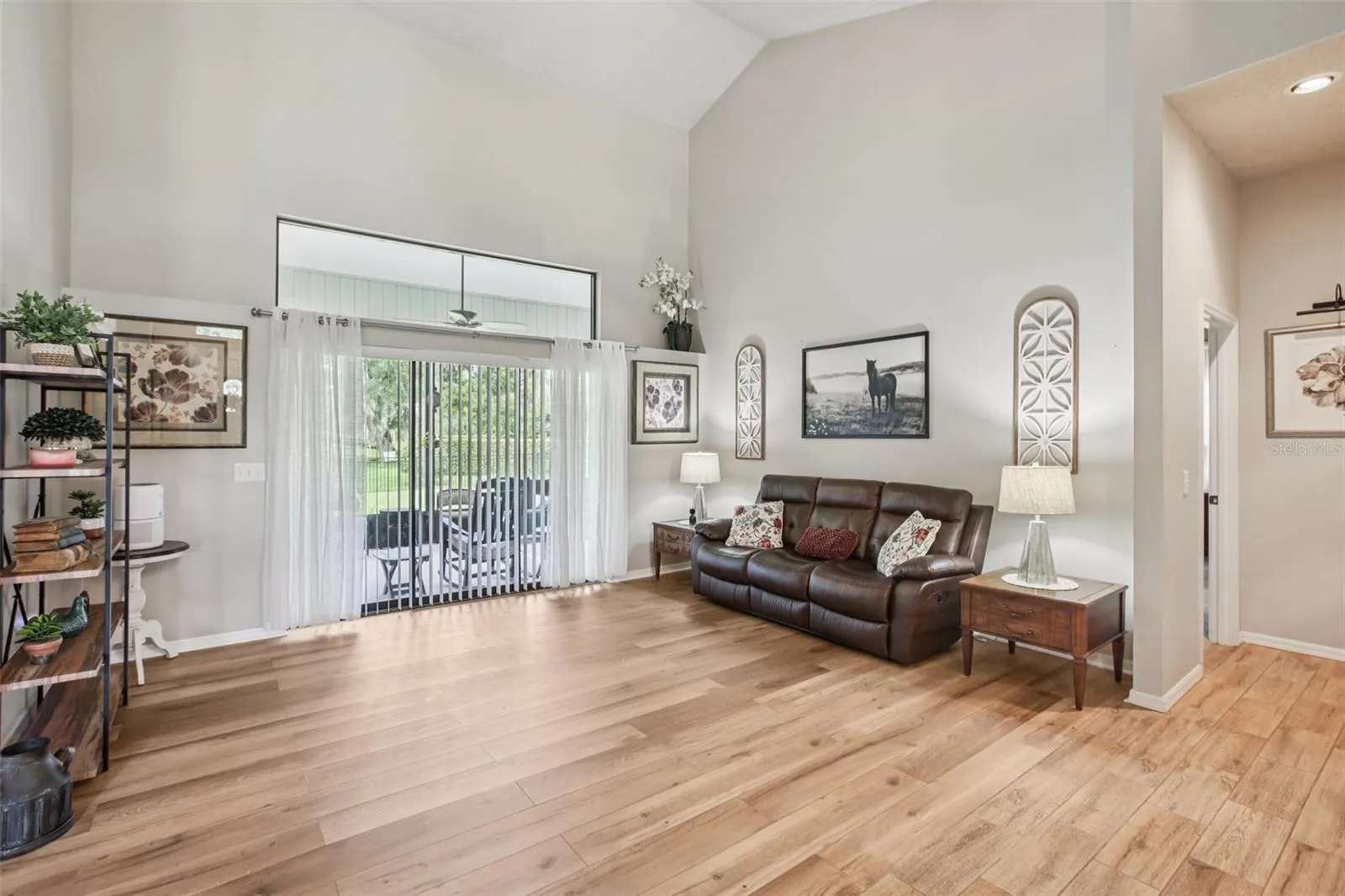 2110 ARBOR OAKS DR