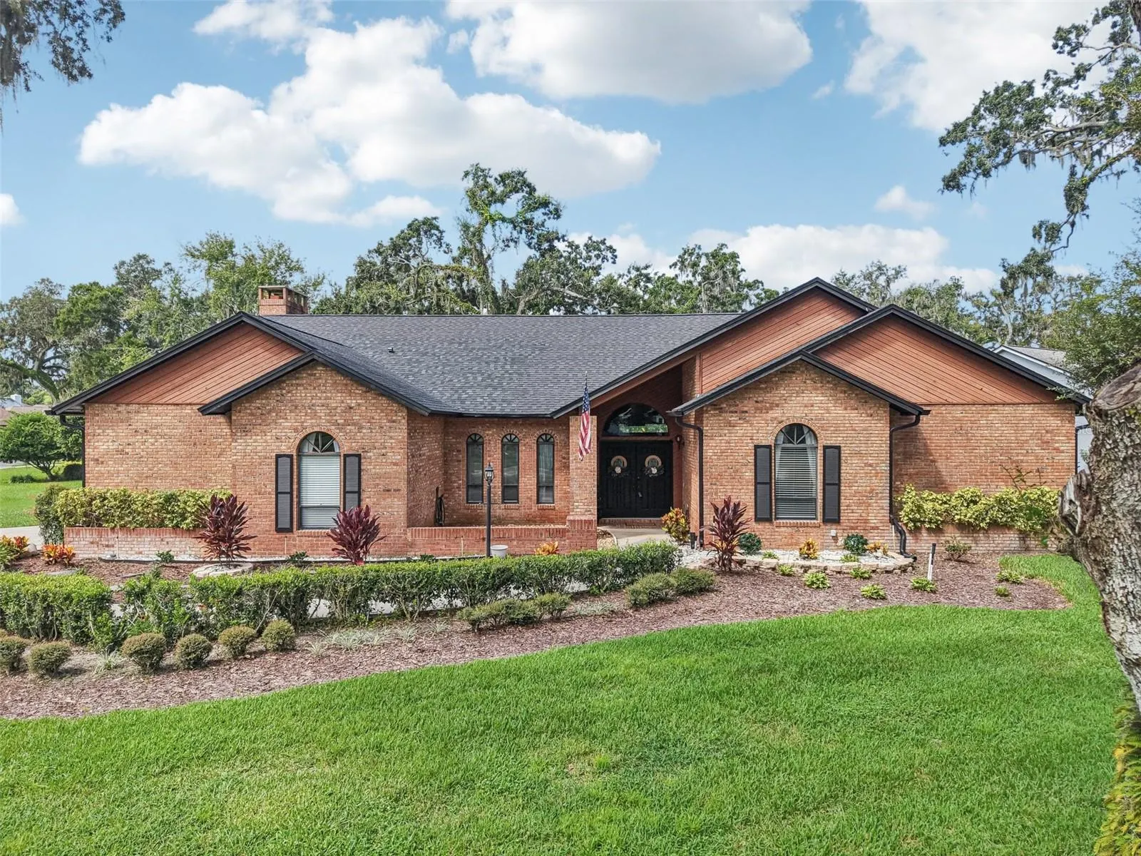 2110 ARBOR OAKS DR
