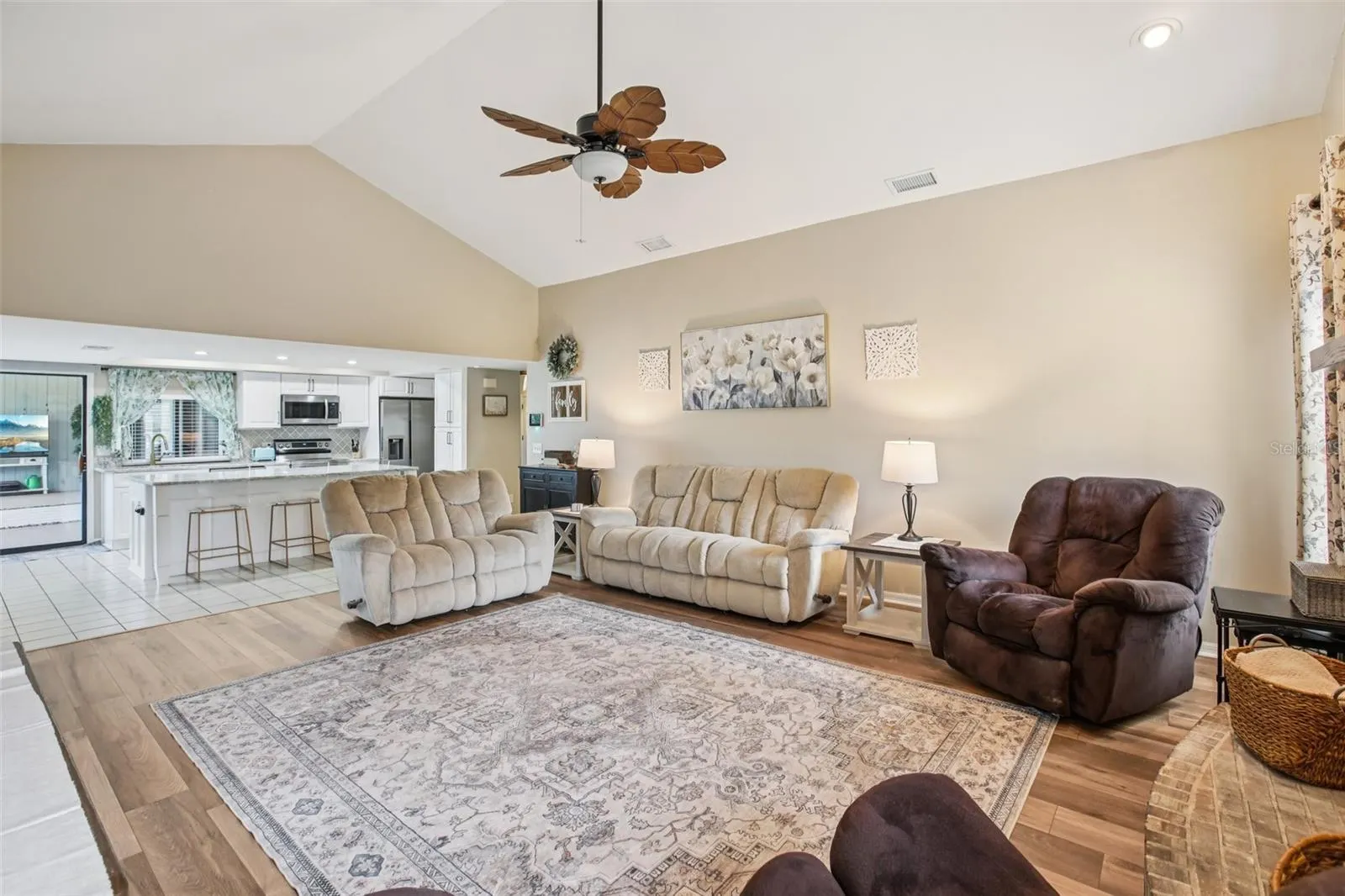 2110 ARBOR OAKS DR