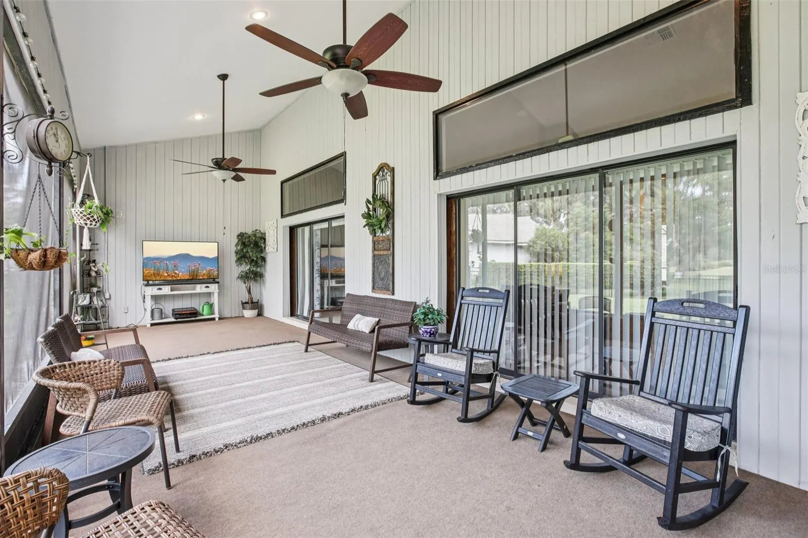 2110 ARBOR OAKS DR