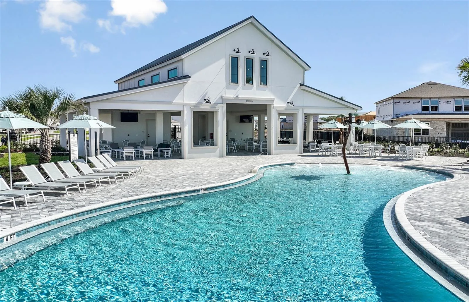 1735 RUBY LN