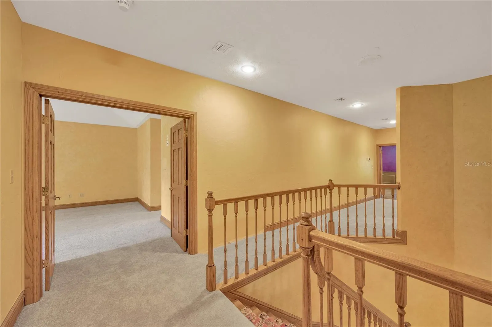 902 RIVER RAPIDS AVE