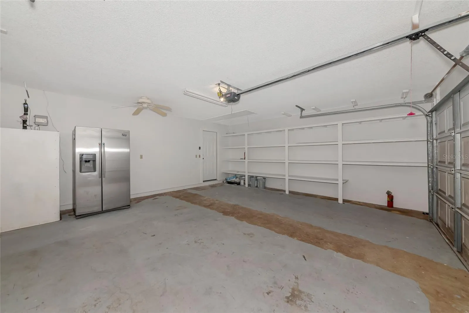 1658 RIDGEWOOD LN