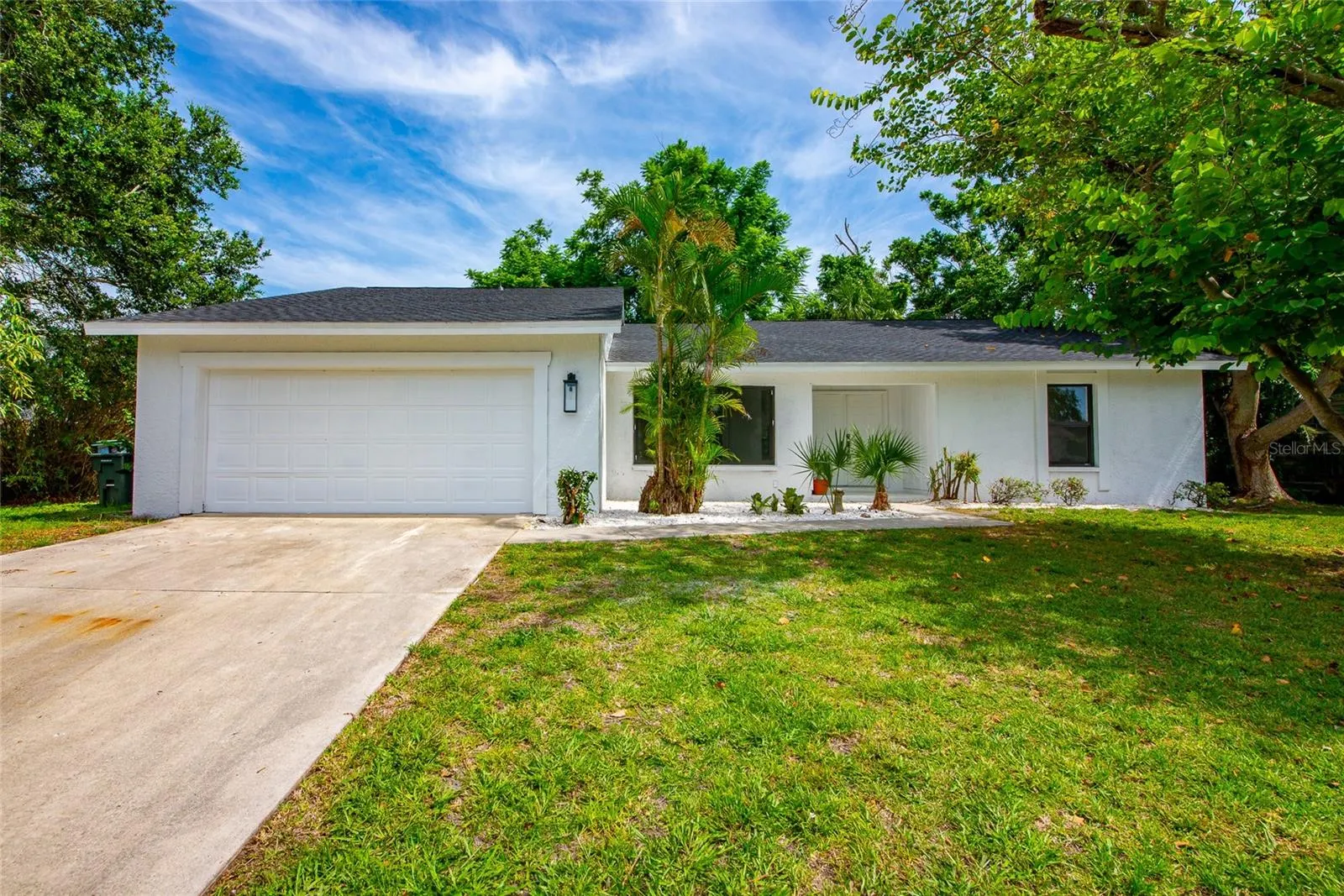 1658 RIDGEWOOD LN
