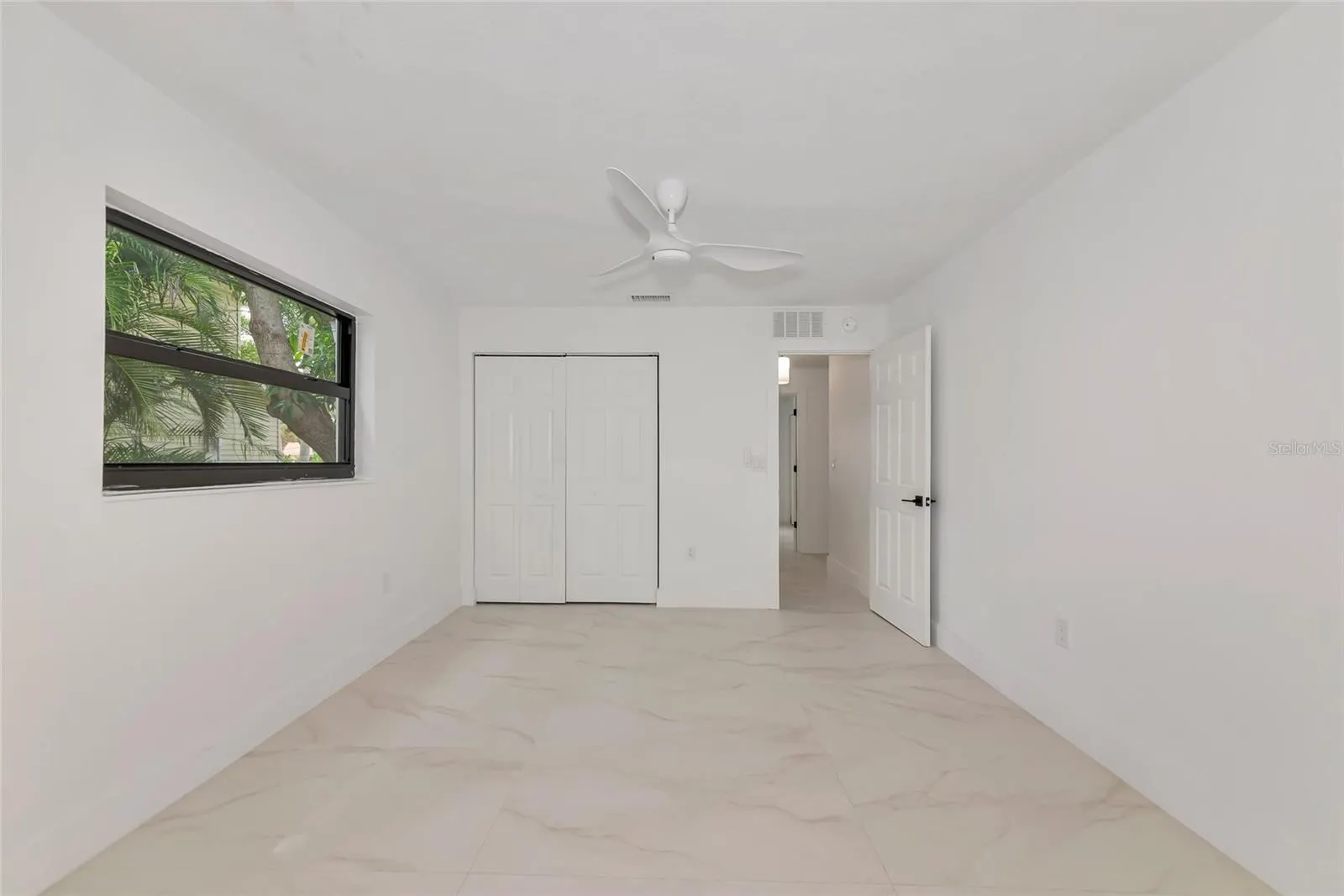 1658 RIDGEWOOD LN