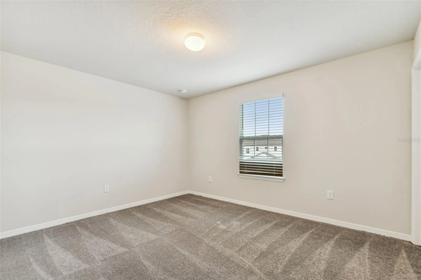 11219 SYCAMORE GLEN LOOP