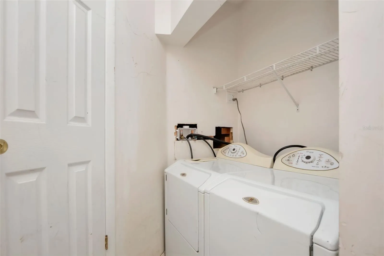 1009 MERCER LOOP