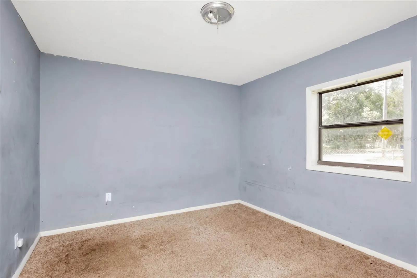 1009 MERCER LOOP