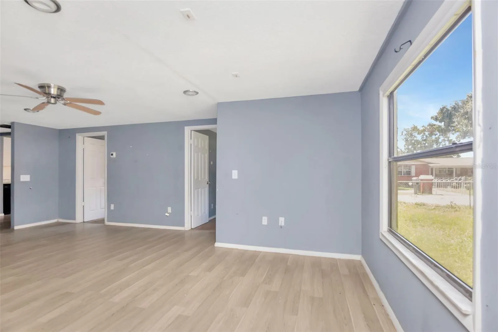 1009 MERCER LOOP